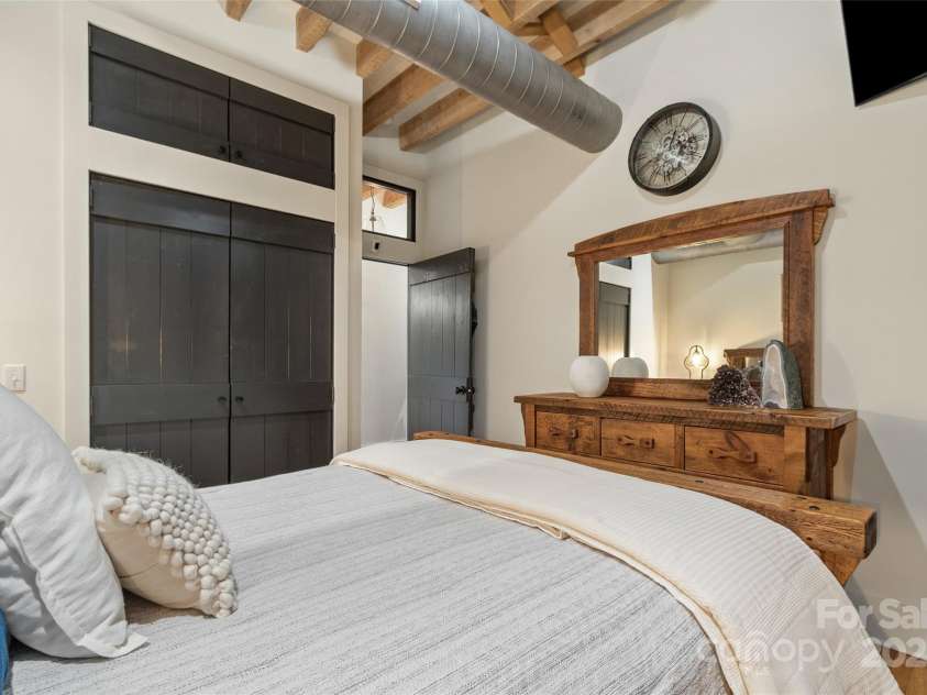 5 Town Square, Burnsville, NC 28714.  MLS# CAR4284216, YatesRealty ID 28535. Second Bedroom