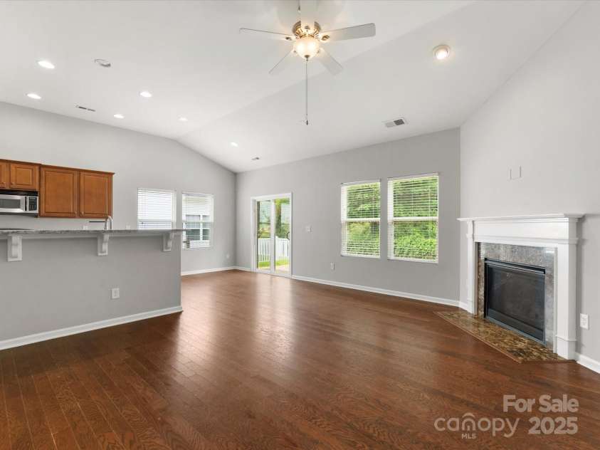 1660 Beleek Ridge Lane, Lake Wylie, SC 29710.  MLS# CAR4266744, YatesRealty ID 28536. 