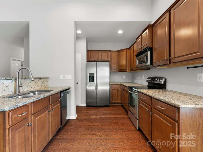 1660 Beleek Ridge Lane, Lake Wylie, SC 29710.  MLS# CAR4266744, YatesRealty ID 28536. 