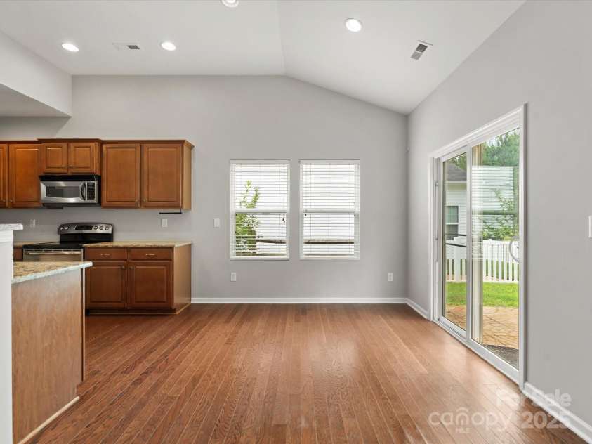 1660 Beleek Ridge Lane, Lake Wylie, SC 29710.  MLS# CAR4266744, YatesRealty ID 28536. 