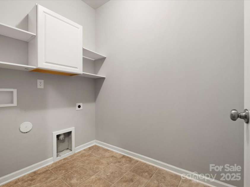 1660 Beleek Ridge Lane, Lake Wylie, SC 29710.  MLS# CAR4266744, YatesRealty ID 28536. 