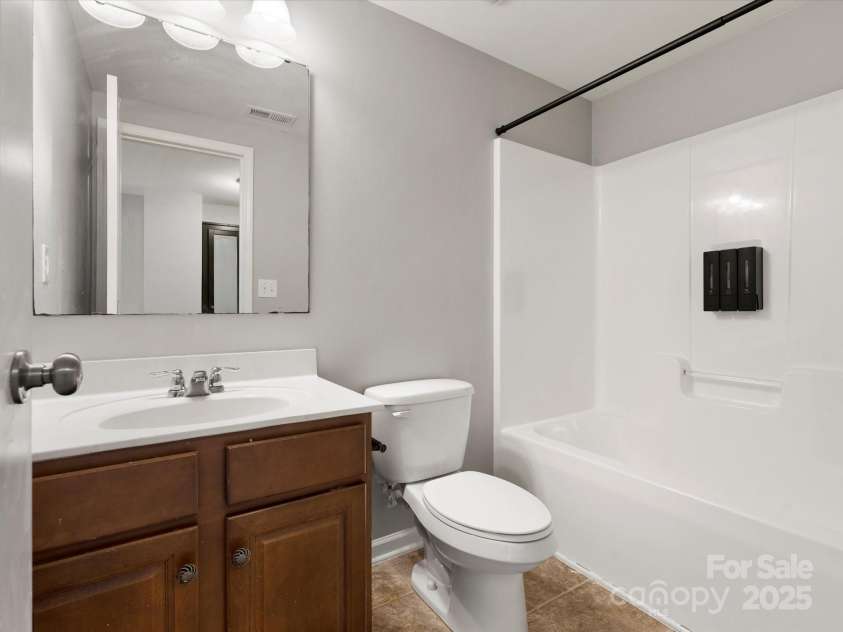 1660 Beleek Ridge Lane, Lake Wylie, SC 29710.  MLS# CAR4266744, YatesRealty ID 28536. 