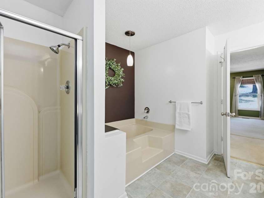 31648 Ameron Circle, Albemarle, NC 28001.  MLS# CAR4389801, YatesRealty ID 28536. 