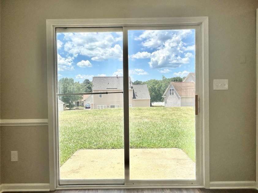 2819 Cougar Hill Court, Charlotte, NC 28216.  MLS# CAR4269520, YatesRealty ID 28537. 