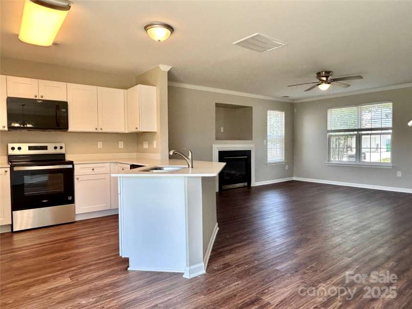 2819 Cougar Hill Court, Charlotte, NC 28216.  MLS# CAR4269520, YatesRealty ID 28537. 