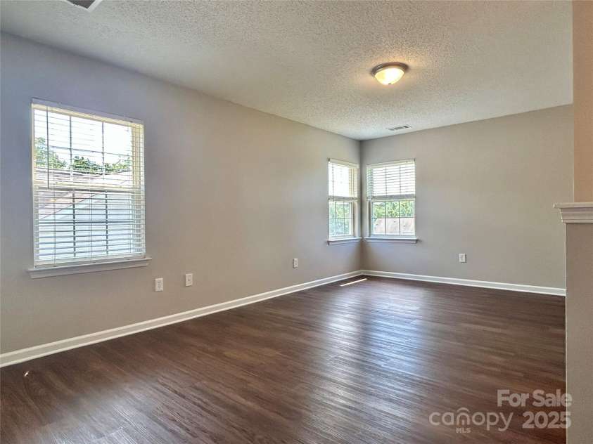 2819 Cougar Hill Court, Charlotte, NC 28216.  MLS# CAR4269520, YatesRealty ID 28537. 