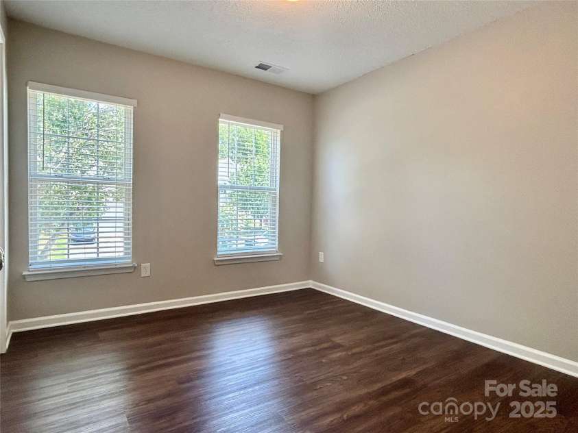 2819 Cougar Hill Court, Charlotte, NC 28216.  MLS# CAR4269520, YatesRealty ID 28537. 