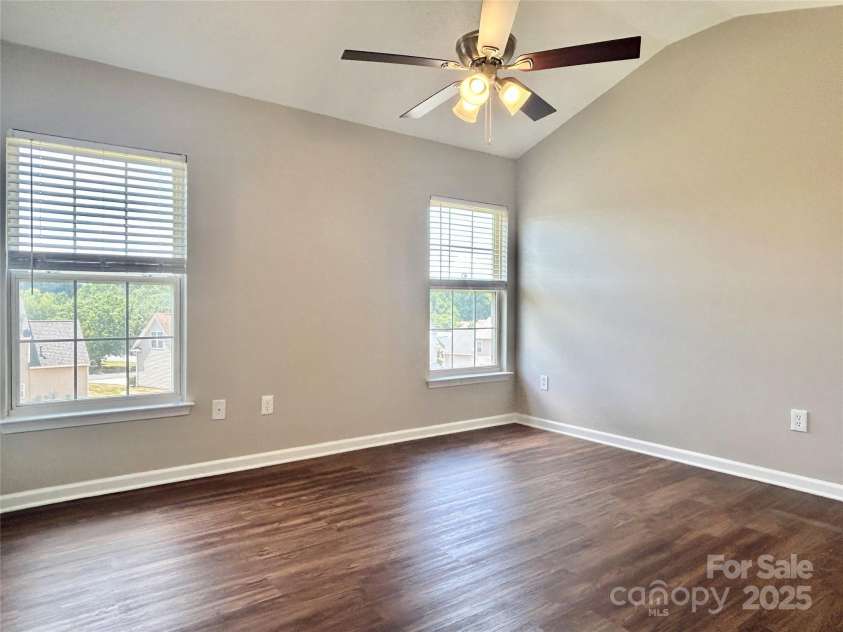 2819 Cougar Hill Court, Charlotte, NC 28216.  MLS# CAR4269520, YatesRealty ID 28537. 