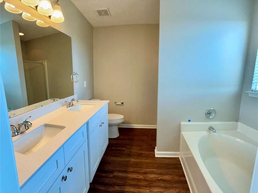 2819 Cougar Hill Court, Charlotte, NC 28216.  MLS# CAR4269520, YatesRealty ID 28537. 