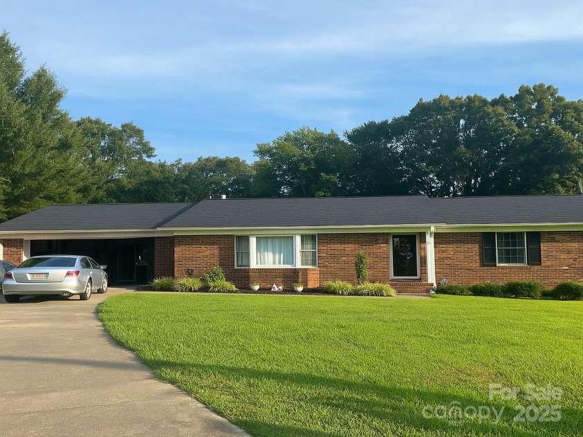 2224 Fairfield Court, Albemarle, NC 28001.  MLS# CAR4281003, YatesRealty ID 28538. 