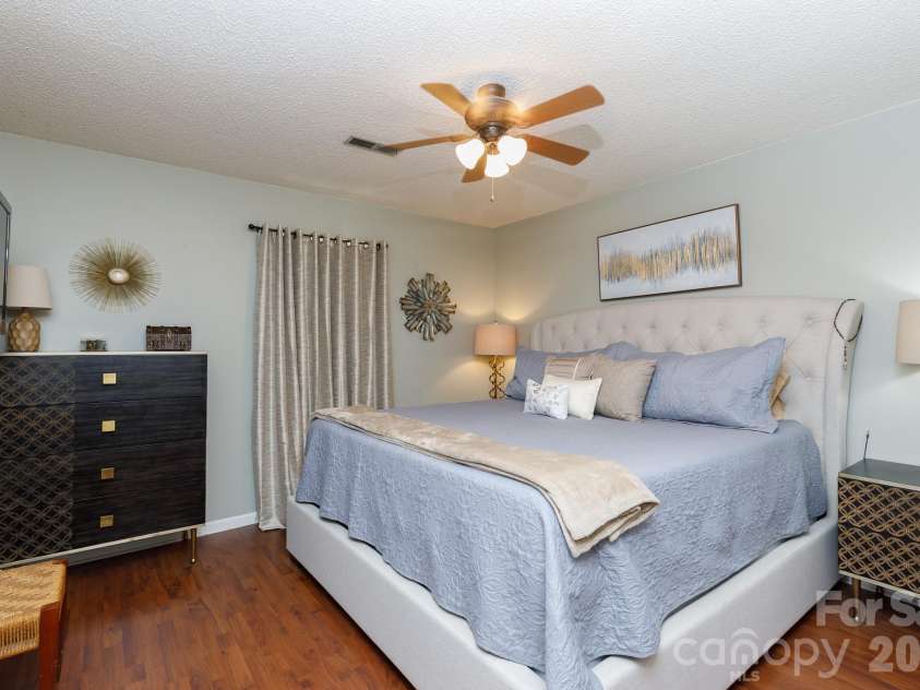 555 Black Street, Rock Hill, SC 29730.  MLS# CAR4389943, YatesRealty ID 28538. 