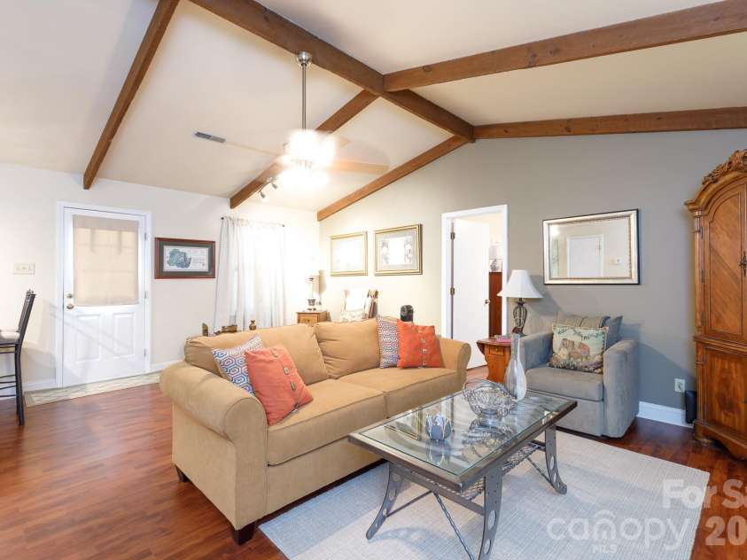 555 Black Street, Rock Hill, SC 29730.  MLS# CAR4389943, YatesRealty ID 28538. 