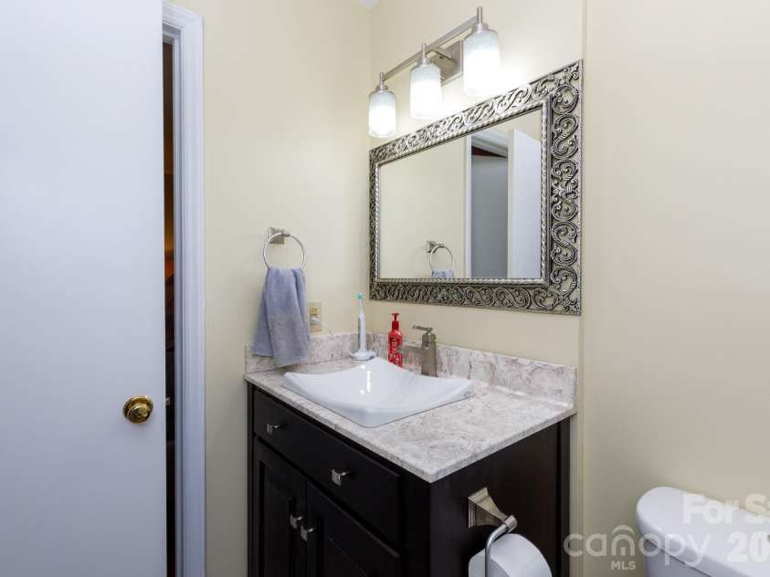 555 Black Street, Rock Hill, SC 29730.  MLS# CAR4389943, YatesRealty ID 28538. 