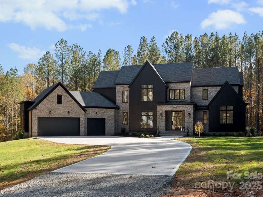 2572 Norton Avenue, Denver, NC 28037.  MLS# CAR4274916, YatesRealty ID 28539. 