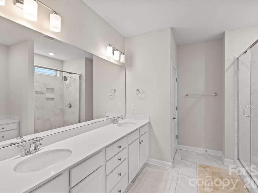 9306 Dufaux Drive, Charlotte, NC 28278.  MLS# CAR4380832, YatesRealty ID 28539. 