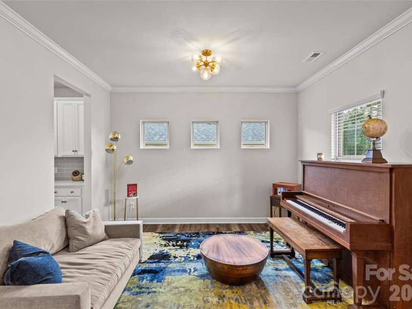 9306 Dufaux Drive, Charlotte, NC 28278.  MLS# CAR4380832, YatesRealty ID 28539. Dining room or flex room