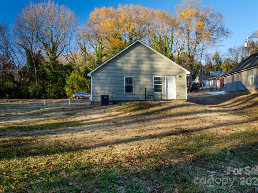 1014 Kansas Street, Kannapolis, NC 28083.  MLS# CAR4206493, YatesRealty ID 2854. 