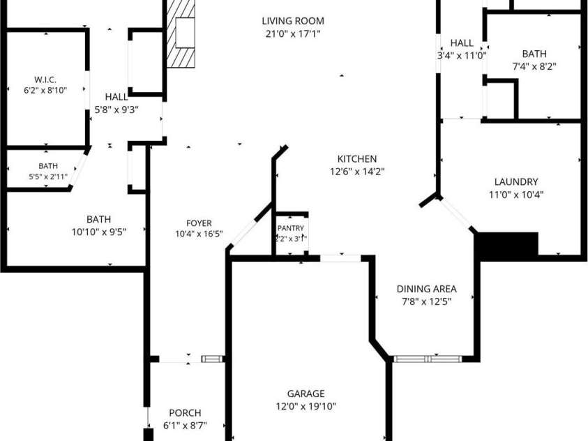 99 Ridgetop Circle, Brevard, NC 28712.  MLS# CAR4387560, YatesRealty ID 28540. Spacious and thoughtfully designed floor plan with approximately 1,526 square feet of comfortable, easy one-level living.