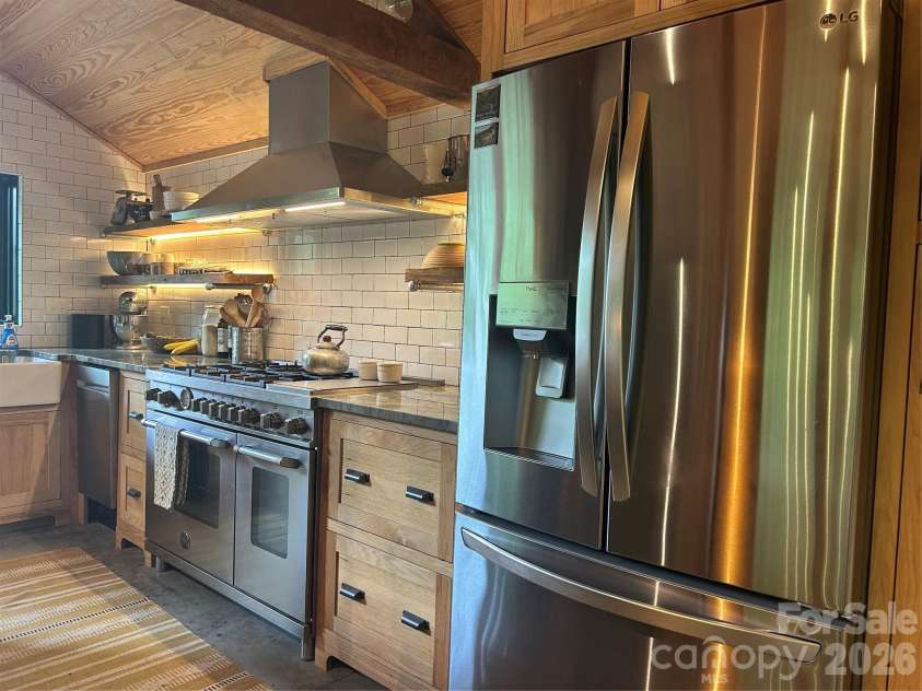 204 Rush Creek Road, Black Mountain, NC 28711.  MLS# CAR4388413, YatesRealty ID 28541. 