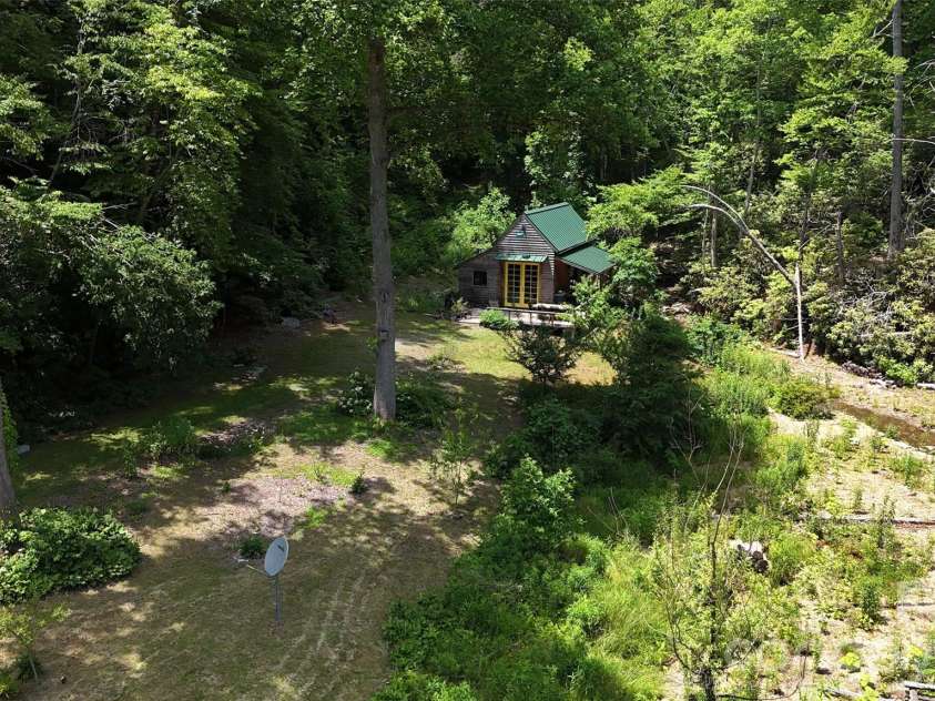 204 Rush Creek Road, Black Mountain, NC 28711.  MLS# CAR4388413, YatesRealty ID 28541. 