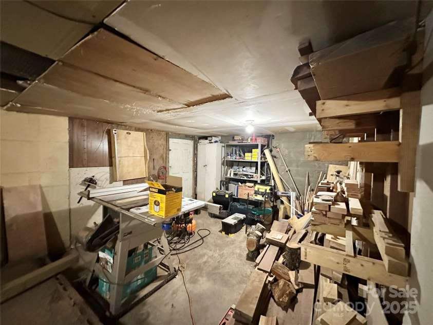 4207 Peach Orchard Road, Granite Falls, NC 28630.  MLS# CAR4279461, YatesRealty ID 28542. 