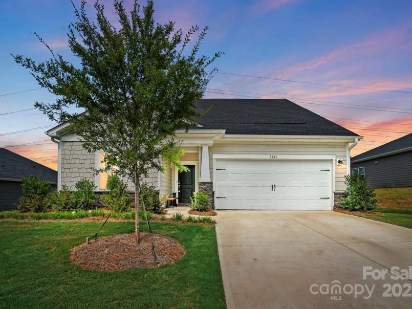 3140 Seville Street, Charlotte, NC 28214.  MLS# CAR4285079, YatesRealty ID 28543. Evenings feel special here