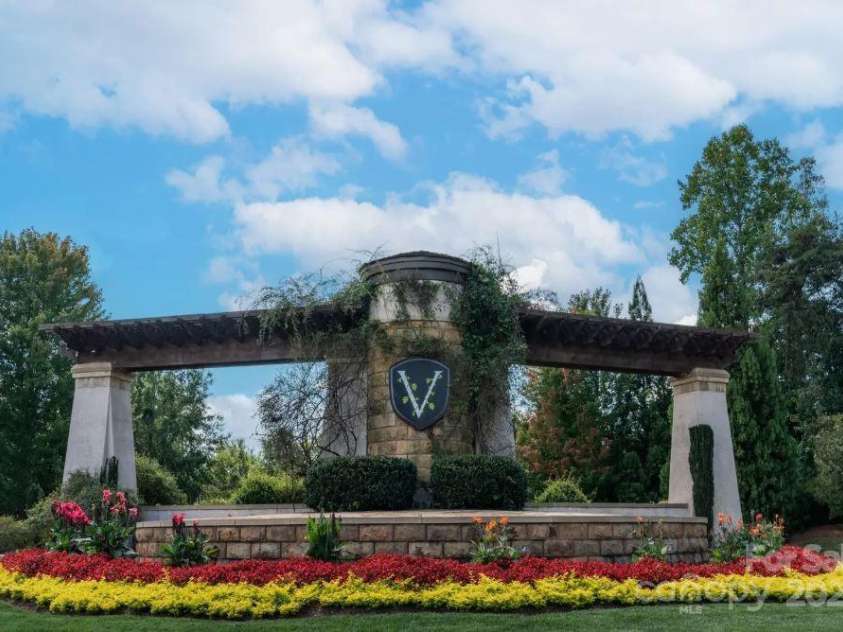 3140 Seville Street, Charlotte, NC 28214.  MLS# CAR4285079, YatesRealty ID 28543. Grand entrance welcomes you to The Vineyards on Lake Wylie