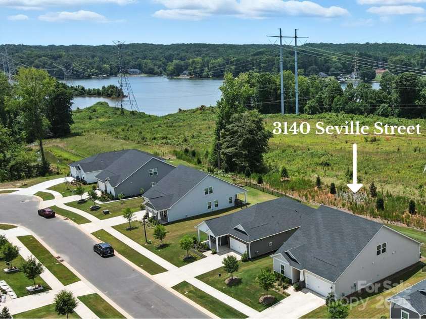 3140 Seville Street, Charlotte, NC 28214.  MLS# CAR4285079, YatesRealty ID 28543. Lake Wylie lifestyle...  your home just steps from the water