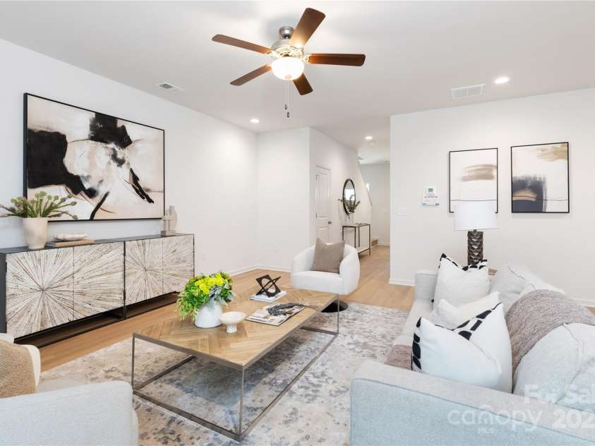 1125 Thayer Glen Court, Charlotte, NC 28213.  MLS# CAR4276499, YatesRealty ID 28544. 