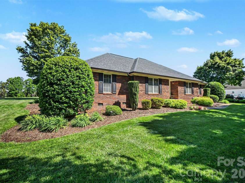 9903 Madres Court, Concord, NC 28027.  MLS# CAR4380486, YatesRealty ID 28544. 