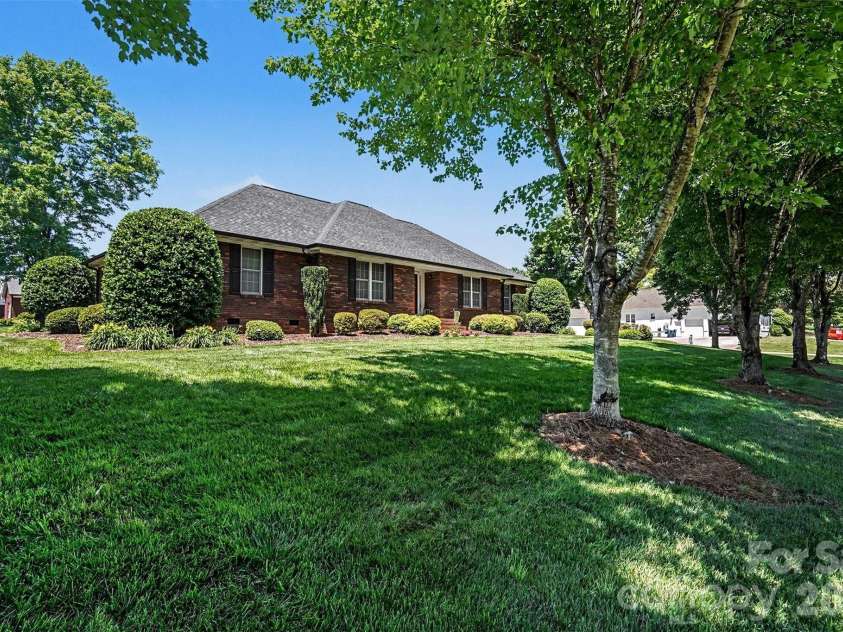9903 Madres Court, Concord, NC 28027.  MLS# CAR4380486, YatesRealty ID 28544. 