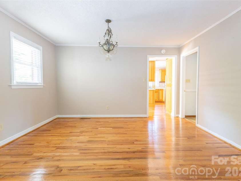 118 Amity Circle, Belmont, NC 28012.  MLS# CAR4388591, YatesRealty ID 28546. 