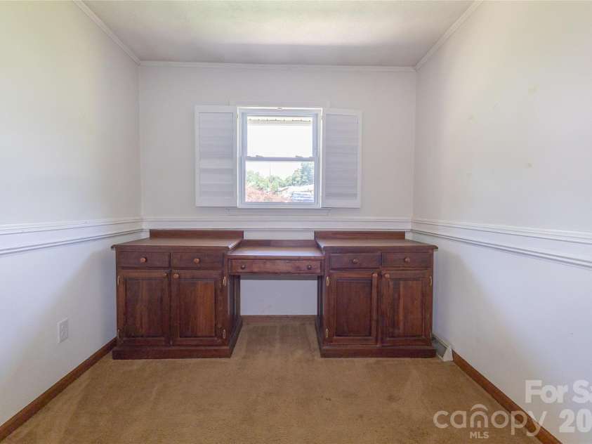 118 Amity Circle, Belmont, NC 28012.  MLS# CAR4388591, YatesRealty ID 28546. 