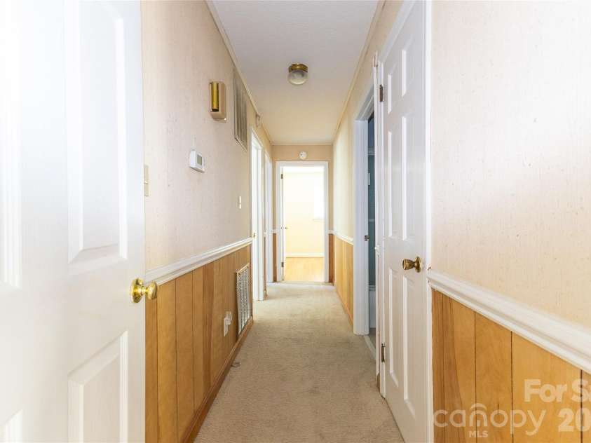 118 Amity Circle, Belmont, NC 28012.  MLS# CAR4388591, YatesRealty ID 28546. 