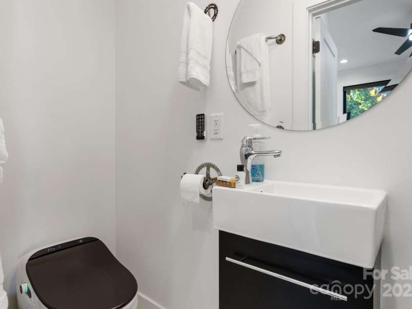 28 Carrick Lane, Brevard, NC 28712.  MLS# CAR4268705, YatesRealty ID 28546. 