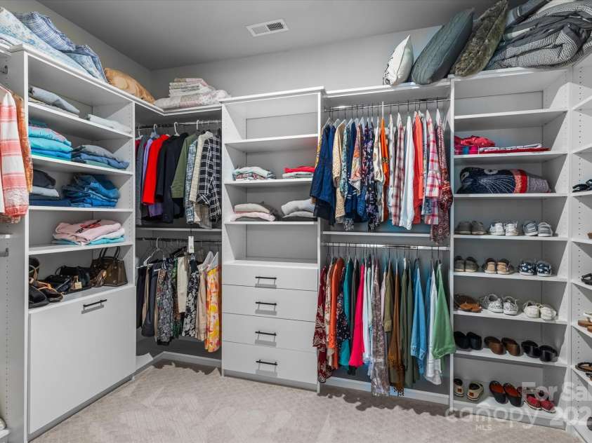 5225 Butternut Drive, Charlotte, NC 28215.  MLS# CAR4284346, YatesRealty ID 28547. Primary Bedroom Walk-In Closet