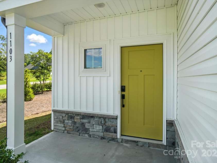 1103 Overland Drive, Dallas, NC 28034.  MLS# CAR4282641, YatesRealty ID 28548. Front porch