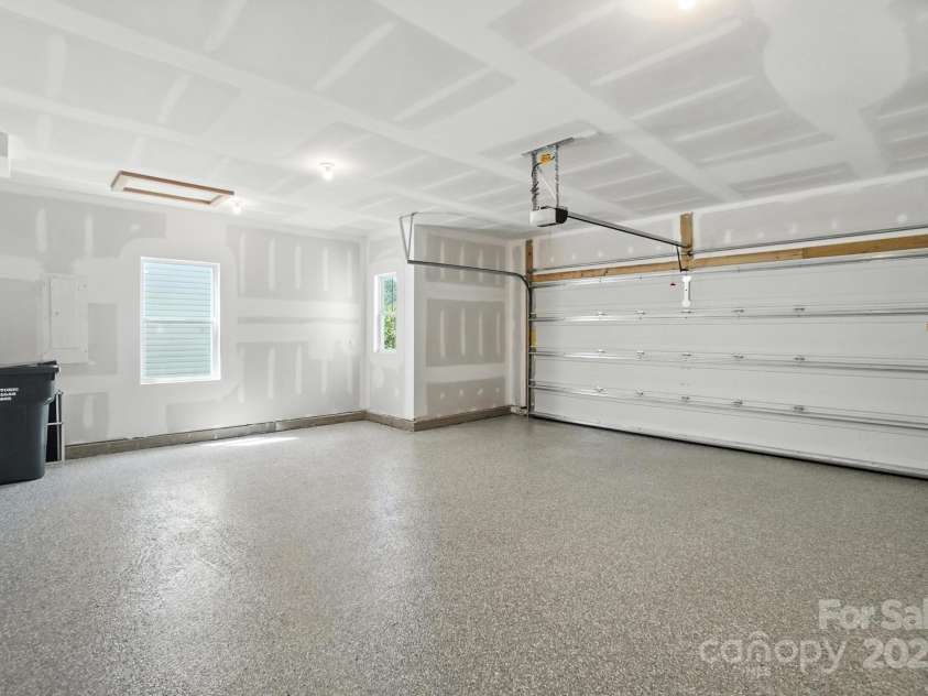 1103 Overland Drive, Dallas, NC 28034.  MLS# CAR4282641, YatesRealty ID 28548. Insulated garage and finished floor. Two windows