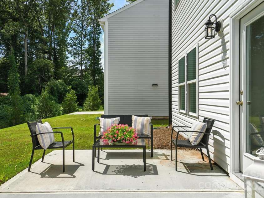 1103 Overland Drive, Dallas, NC 28034.  MLS# CAR4282641, YatesRealty ID 28548. Upgraded large back patio