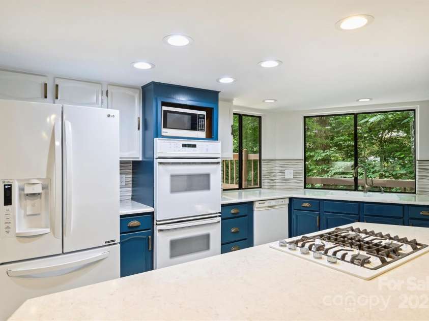 1419 Jules Court, Charlotte, NC 28226.  MLS# CAR4272496, YatesRealty ID 28549. 