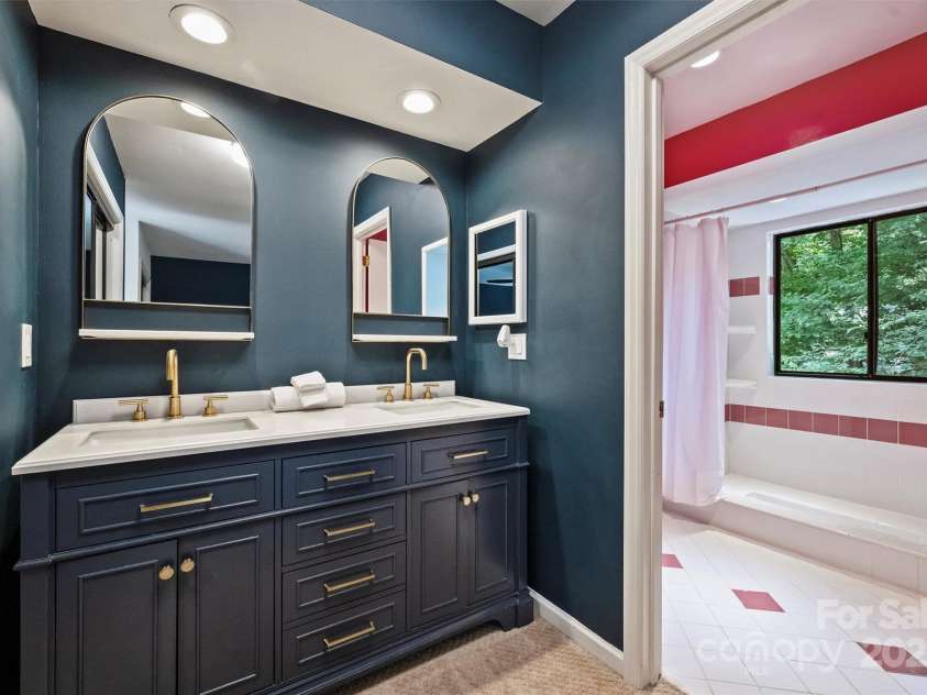 1419 Jules Court, Charlotte, NC 28226.  MLS# CAR4272496, YatesRealty ID 28549. 