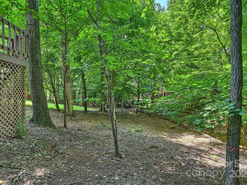 1419 Jules Court, Charlotte, NC 28226.  MLS# CAR4272496, YatesRealty ID 28549. 