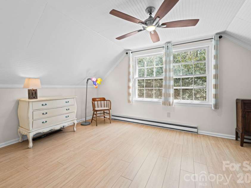 615 Leisure Acres Lane, Boone, NC 28607.  MLS# CAR4389319, YatesRealty ID 28549. 