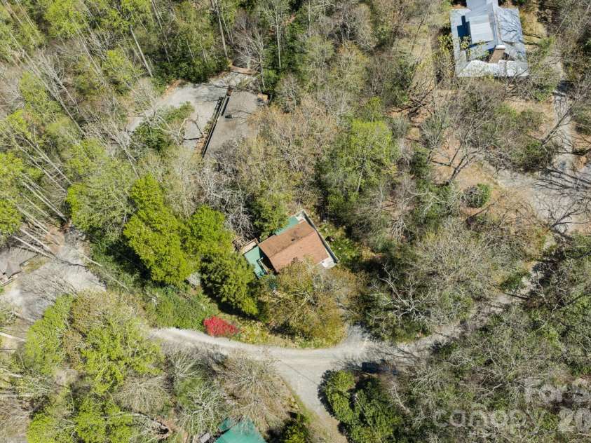 615 Leisure Acres Lane, Boone, NC 28607.  MLS# CAR4389319, YatesRealty ID 28549. 