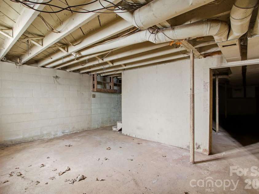 2630 Bluebird Lane, Lenoir, NC 28645.  MLS# CAR4337988, YatesRealty ID 2855. 