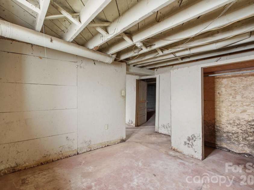 2630 Bluebird Lane, Lenoir, NC 28645.  MLS# CAR4337988, YatesRealty ID 2855. 