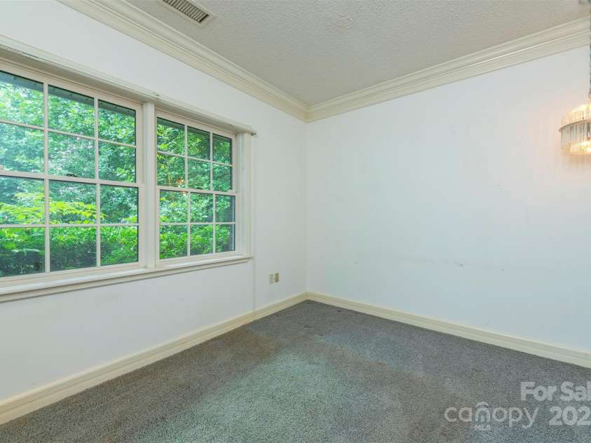 695 Chestnut Mountain Road, Canton, NC 28716.  MLS# CAR4300262, YatesRealty ID 2855. 