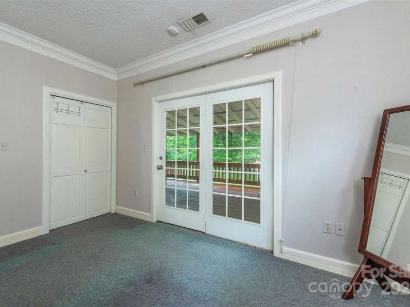 695 Chestnut Mountain Road, Canton, NC 28716.  MLS# CAR4300262, YatesRealty ID 2855. 