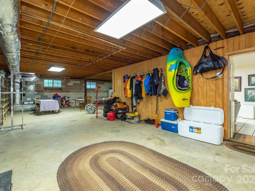 695 Chestnut Mountain Road, Canton, NC 28716.  MLS# CAR4300262, YatesRealty ID 2855. 