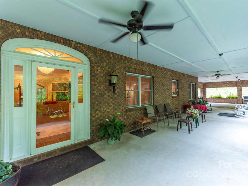 695 Chestnut Mountain Road, Canton, NC 28716.  MLS# CAR4300262, YatesRealty ID 2855. 